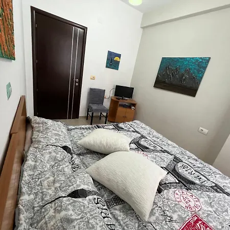 Hotel Densit 3*